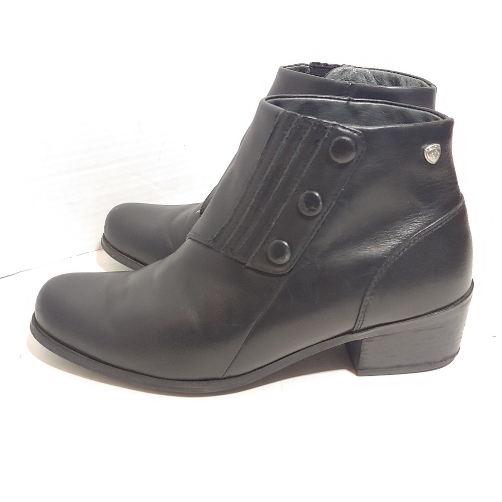 Ariat side snap ankle boots